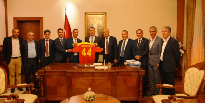 Vali Toprak,Her Malatyalı İki Haftada Bir Yeni Malatyaspor Maçına Gitmeli