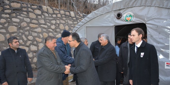 Vali Toprak, Kahraman Şehitlerin Ailelerini Ziyaret Etti
