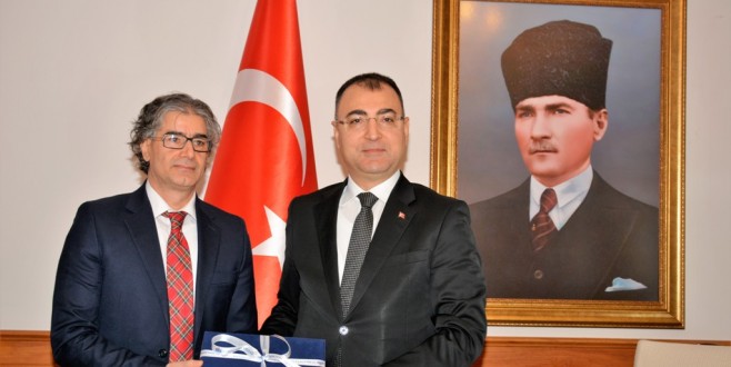 Vali Toprak, Prof.Dr. Özdemir Üniversitemize Ve Tıp Merkezimize Büyük Katkılar Sağladı