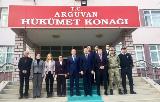 Vali Toprak'tan Arguvan'a Ziyaret