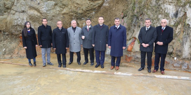 Vali Toprak Ve Başkan Gürkan, İspendere İçmeleri’ndeki Çalışmaları Yerinde İnceledi