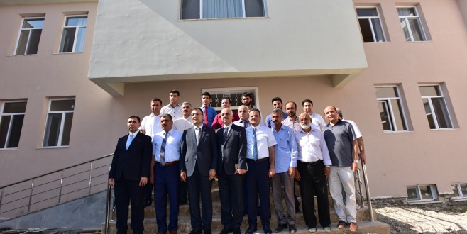 VALİ TOPRAK VE BAŞKAN GÜRKAN, KUR'AN KURSUNU GEZDİ