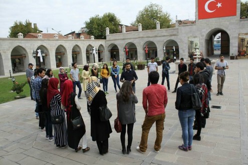 Yabancı Uyruklu Öğrenciler Tarihi Mekanları Gezdiler