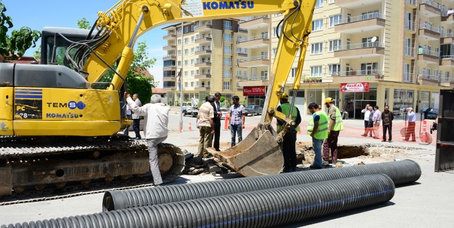 YAĞMUR SUYU HATLARI DÖŞENİYOR