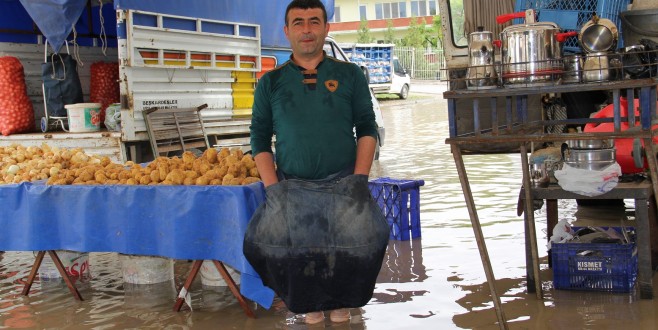 YALÇIN, SEÇİME DÖRT ELLE SARILDI