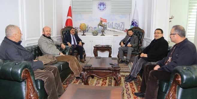 Yeşilay Cemiyeti Malatya Şube Yöneticileri, Başkan Gürkan’ı Ziyaret Etti
