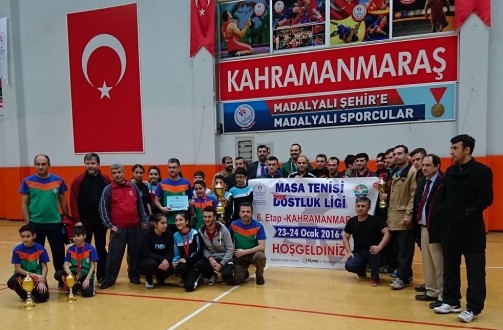 YEŞİLYURTSPOR MASA TENİSİ TAKIMI KAHRAMANMARAŞTAKİ TURNUVADA 4 KUPA 7 MADALYA KAZANDI