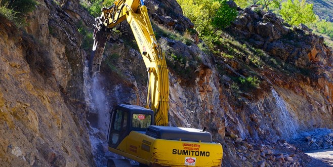 Yol Açma Ve Genişletmede Rekor Çalışma