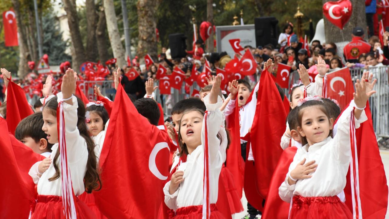 CUMHURİYETİN 102. YILI MALATYA’DA COŞKUYLA KUTLANDI