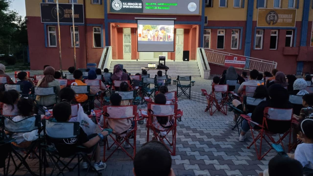 &quot;GÜCÜN RİTİM&#039;İ, ASRIN SESİ&quot; PROJESİ GENÇLERE MORAL VERİYOR
