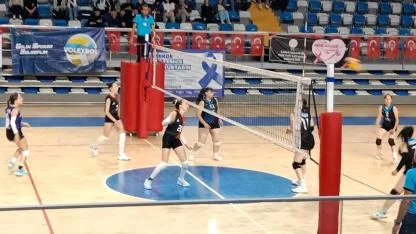 MALATYA VOLEYBOL TAKIMI, RAKİBİNİ 3-0 MAĞLUP ETTİ