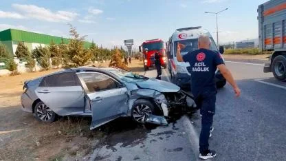 MALATYA’DA İKİ OTOMOBİL ÇARPIŞTI
