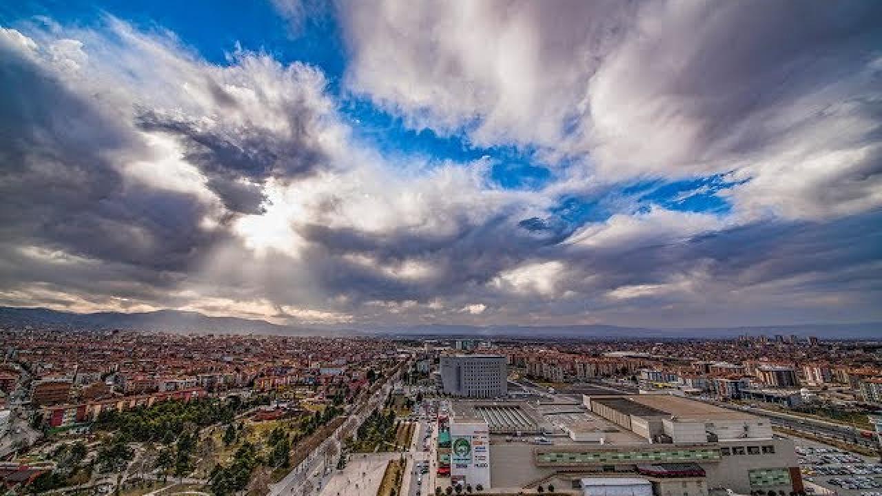 MALATYA’DA KUVVETLİ RÜZGAR VE FIRTINA UYARISI YAPILDI