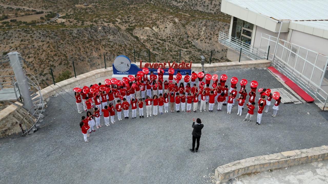 ‘MALATYA’DAN CUMHURİYETE’ KLİBİ 6 NOKTADA ÇEKİLDİ