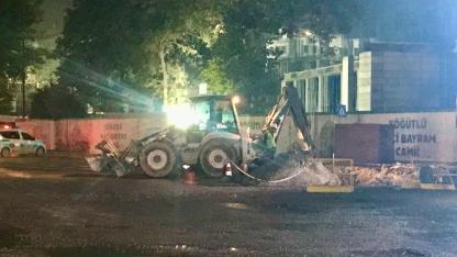 VALİLİK YANINDA DOĞALGAZ BORUSU PATLADI