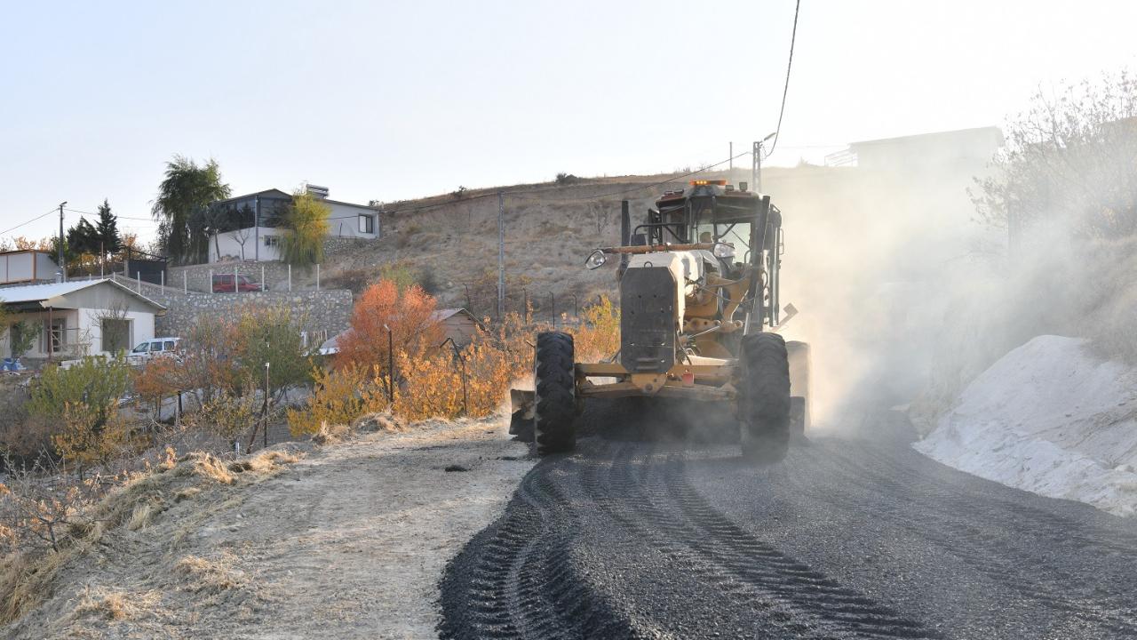 BANAZI’NIN YOLLARI YENİLENİYOR