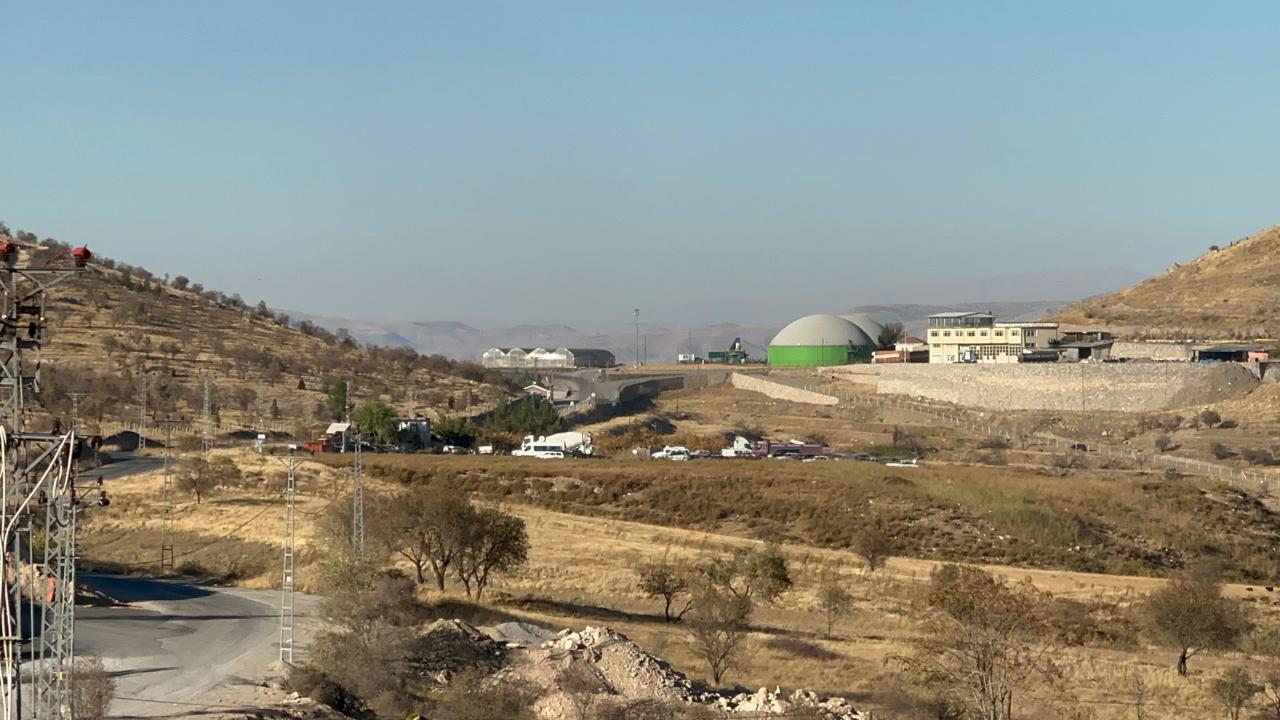 TOKİ KONUTLARININ YANI BAŞINDAKİ ÇÖP SAHASI NE OLACAK?