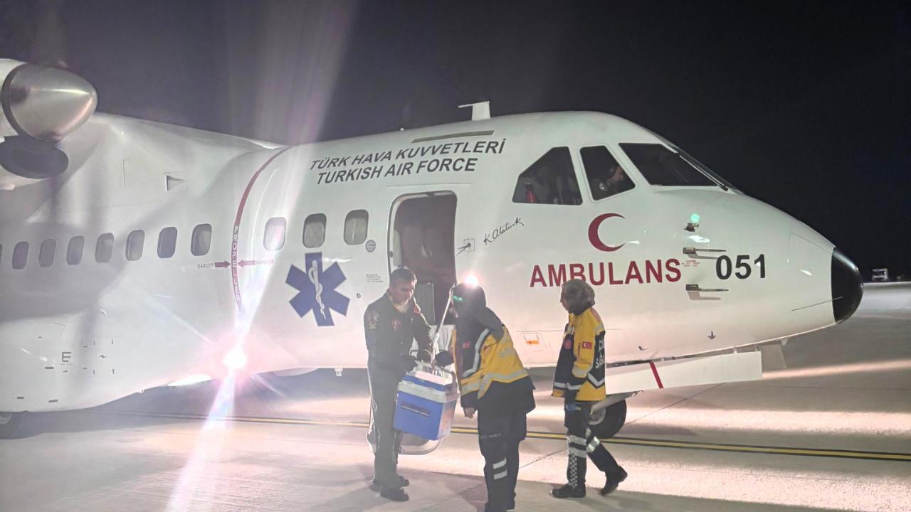 HAVA KUVVETLERİ AMBULANS UÇAĞI ZAMANA KARŞI YARIŞTI