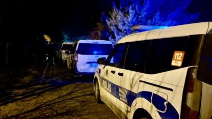 SİLAHLA OYNAYAN GENÇ, ARKADAŞINI YARALADI