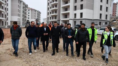 TAŞTEPE 3. ETAP TOKİ KONUTLARI HIZLA YÜKSELİYOR