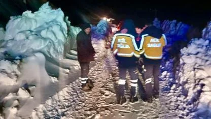 ÇIĞLARIN ARASINDA KALAN EKİPLER KURTARILDI