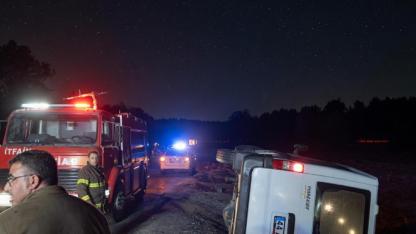 Doğanşehir’de kontrolden çıkan minibüs devrildi