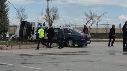 KAZADA 3 KİŞİ YARALANDI