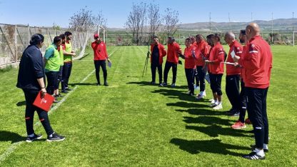 Malatya’da Bir İlk: Kaleci Antrenörleri Sahaya İndi