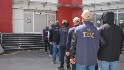 FETÖ’nün Emniyet Mahrem Yapılanmasına Darbe: 17 İlde Operasyon, 23 Gözaltı