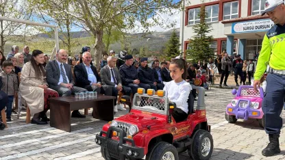 Miniklere Trafik Dersi: Jandarmadan Uygulamalı Eğitim